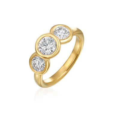 Gumuchian 18k Yellow Gold Women's 3 Stone Diamond Engagement Ring
